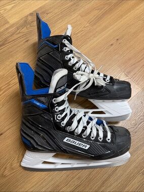 Bauer Black and Blue Men’s MS-1 Hockey Skates